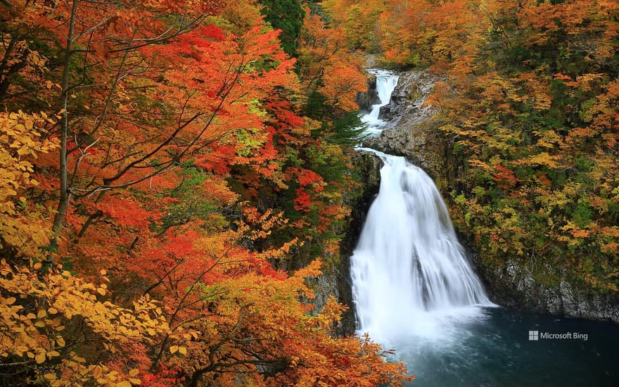 Houtai Falls surrounded by autumn leaves, Yurihonjo City, Akita Prefecture