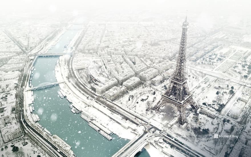 The Eiffel Tower under the snow, Paris